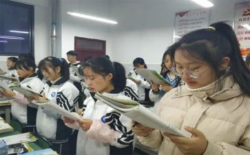 晨读后感800字作文推荐7篇