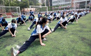 我的男语文老师作文600字初一作文6篇