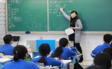 女体育教师自我总结7篇