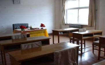 用英语写我的教室小作文7篇