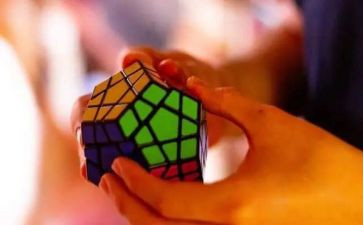 玩魔方的作文400字7篇