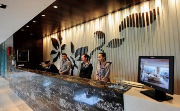 酒店前台工作月总结精选8篇