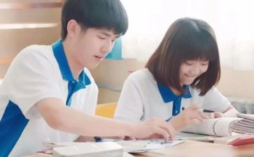 被同桌的故事作文6篇