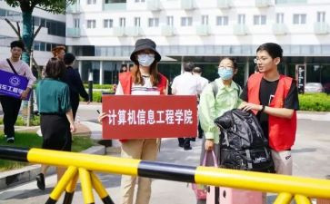驾校工作人员工作总结7篇